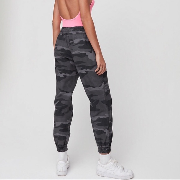 TNA Pants - TNA Alix Camo Canvas Joggers